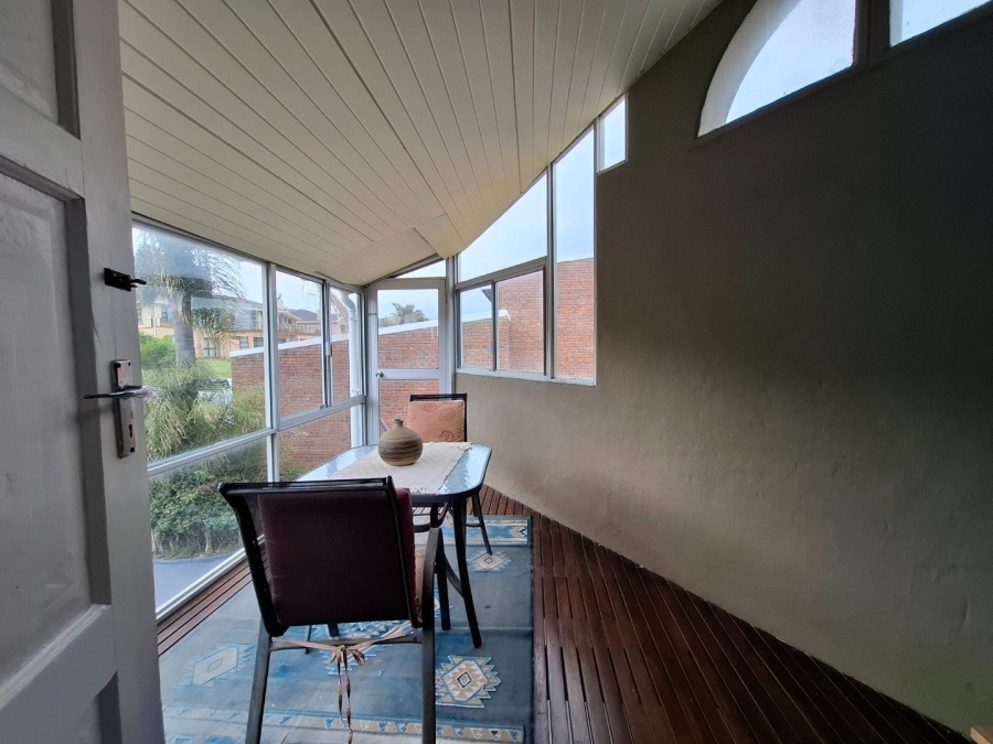 4 Bedroom Property for Sale in Wavecrest Eastern Cape